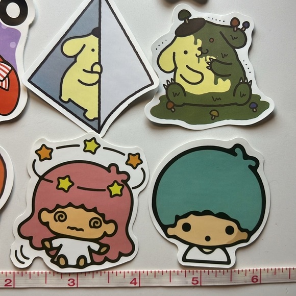 SANRIO 8 sticker bundle super cute!! - Picture 5 of 5